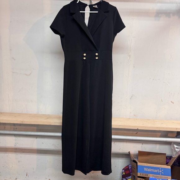 No Boundaries Pants - No boundaries black jumpsuit in good condition size XL